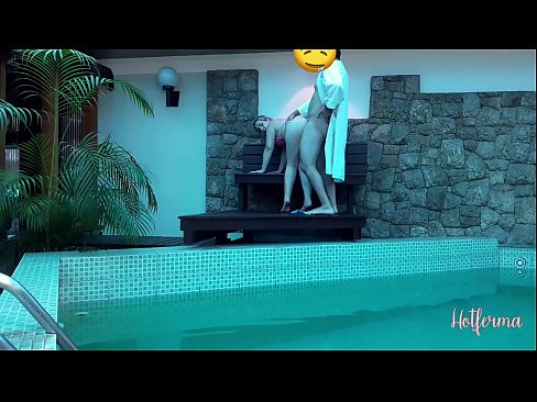 ❤️ Șeful o invită pe menajeră la piscină, dar nu a putut rezista la o partidă fierbinte at ro.tubesexer-com.ru ﹏