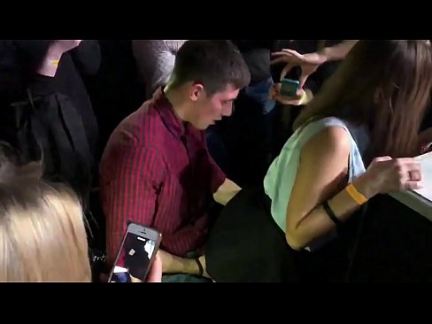 ❤️ Sex real într-un club de noapte rusesc. O rusoaică de 18 ani în anus și vagin futută într-un club de noapte at ro.tubesexer-com.ru ﹏